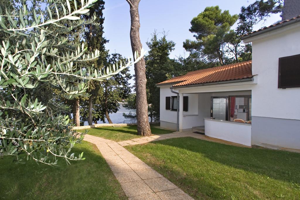 Apartments Galijot Plava Laguna Пореч Екстериор снимка