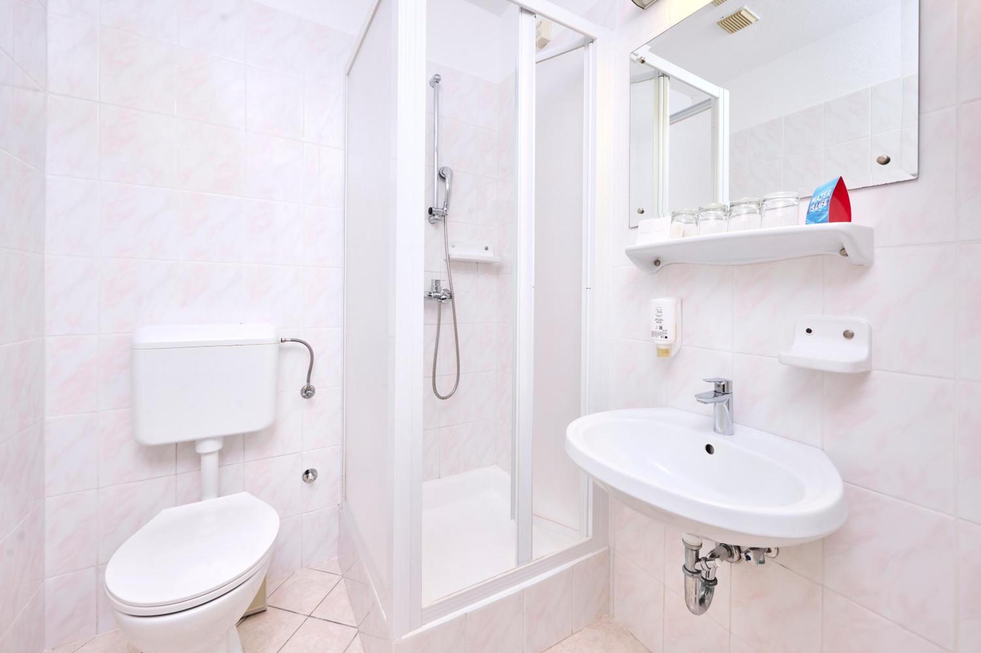 Apartments Galijot Plava Laguna Пореч Екстериор снимка